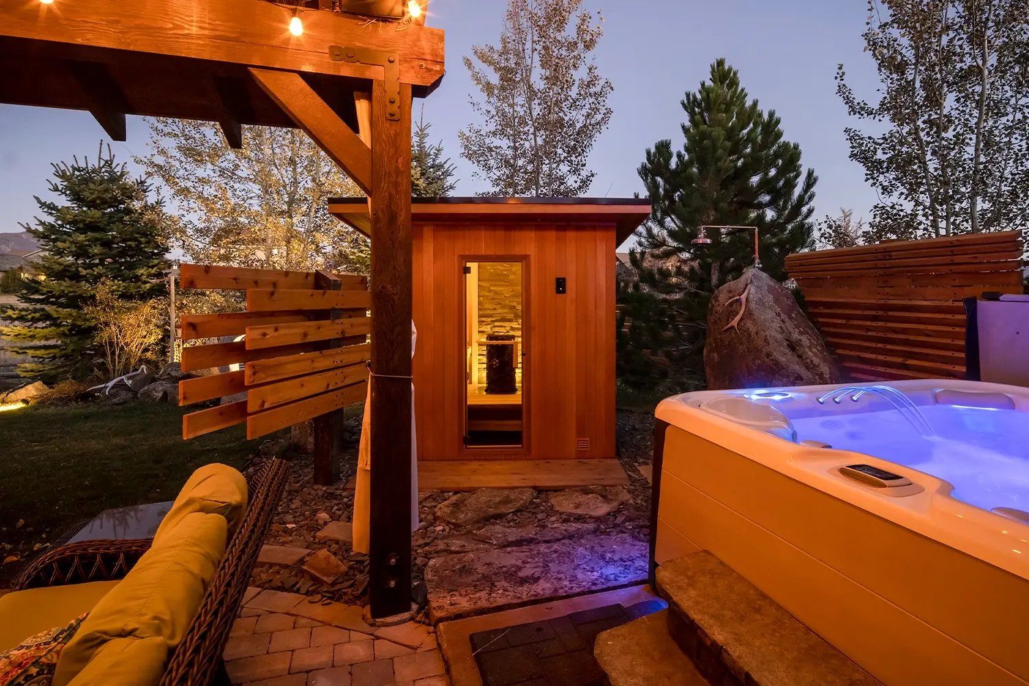 Outdoor sauna with hot tub