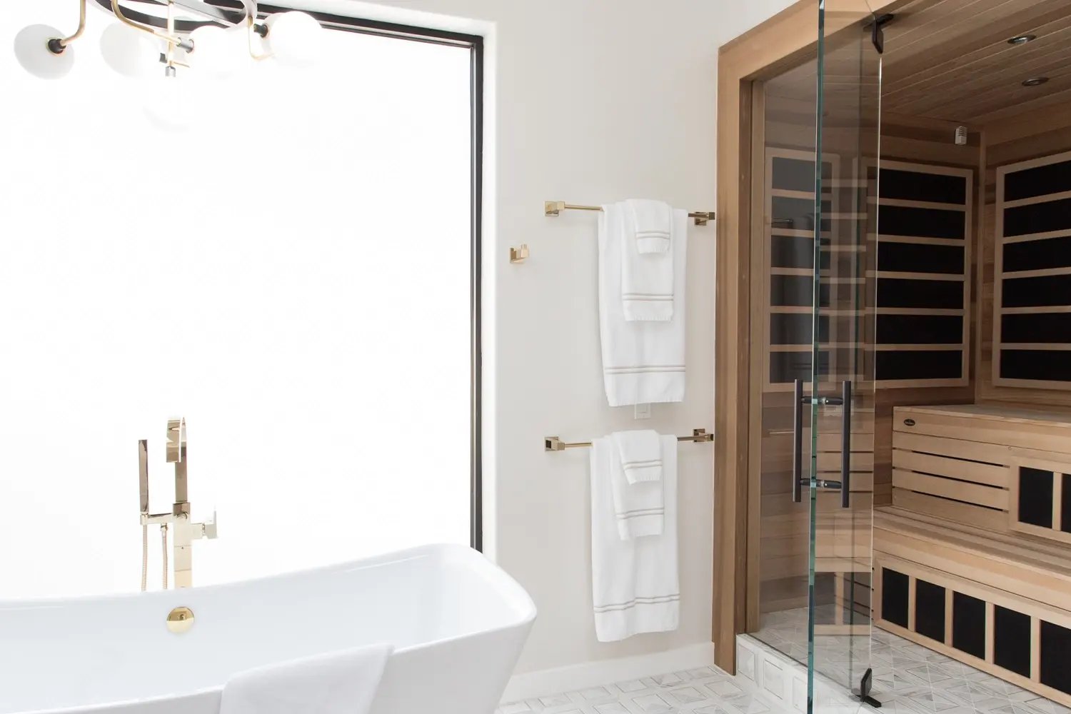 Site-Image-Custom IR-IS-Sauna Design_Door style_1500x1000