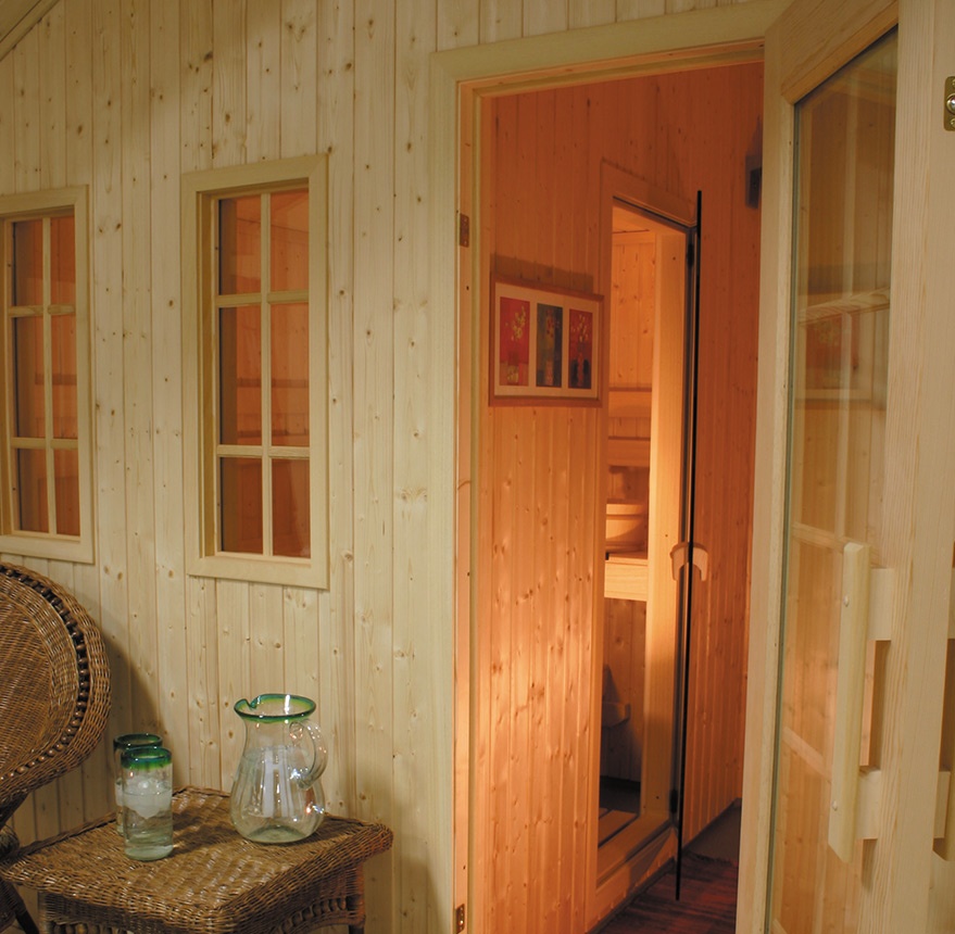 outdoor-metro-sauna-interior